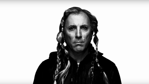 A PERFECT CIRCLE sort un clip pour The Doomed