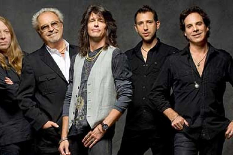 FOREIGNER : Dates françaises