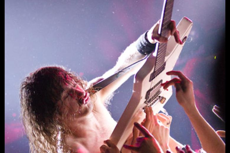 Live report : Airbourne @ Bring The Noise Festival 2010 - Paris (2010-12-18)