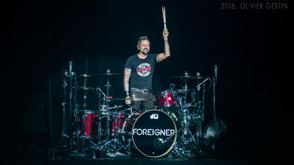 Galerie photos : Foreigner @ Folies Bergère - Paris (75) - 21 juin 2016