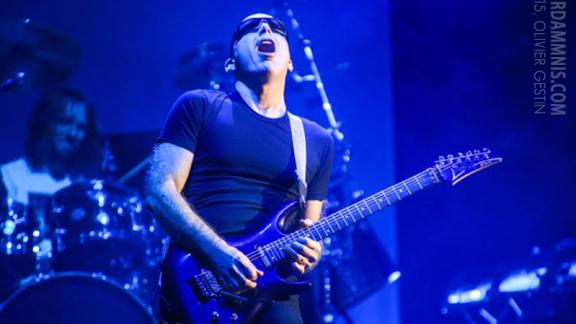 Galerie photos : Joe Satriani @ Le Grand Rex - Paris (75) - 24 septembre 2015