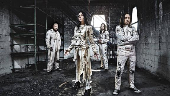 LACUNA COIL met en image son titre « Blood, Tears, Dust »