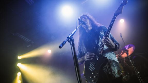 Live report : Alcest + Vampillia @ CCO Jean Pierre Lachaize - Villeurbanne (69) - 27 septembre 2018