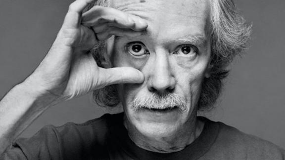 John Carpenter rappelle en musique que la menace rôde à l'approche d'Halloween