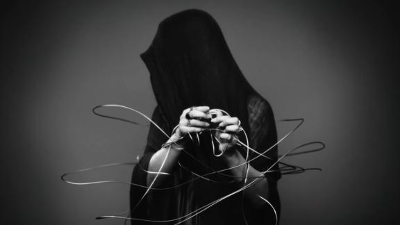 ZOLA JESUS partage un nouveau single