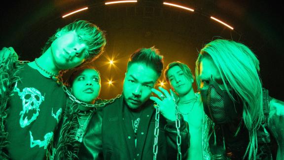 CROSSFAITH a sorti un clip live de son dernier single