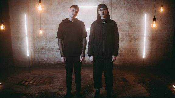 Le duo electro / indus / hardcore FAKEYOURDEATH partage un second single
