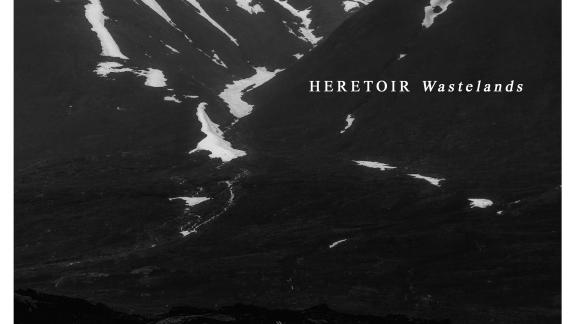 HERETOIR complète sa trilogie de single avec un clip