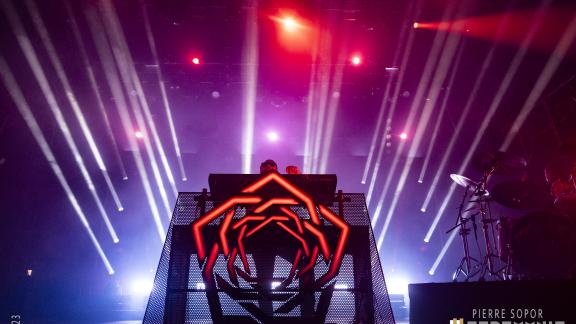 Galerie photos : Carpenter Brut @ Motocultor Festival 2023 - Saint-Nolff (56) - 20 août 2023