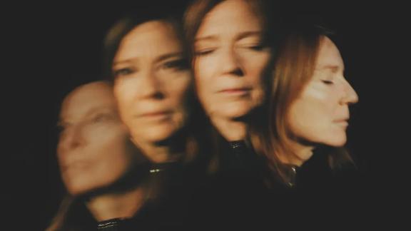 Beth Gibbons (PORTISHEAD) annonce une tournée et un nouvel album solo