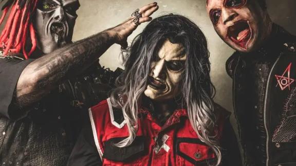 AMERAKIN OVERDOSE sort le clip de Damaged