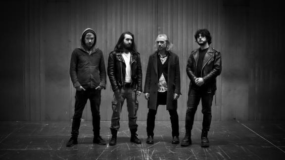 DE MARBRE est de retour avec un titre inédit et des remixes