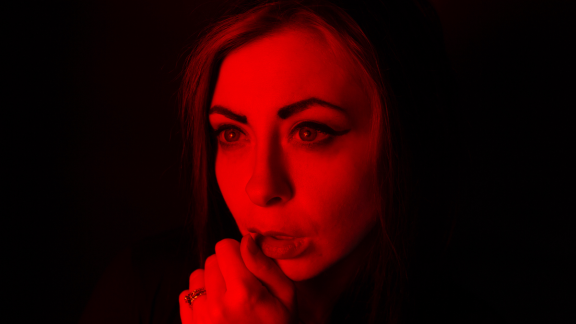 MARI KATTMAN partage le clip de Typical Girl