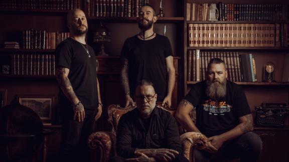YOUR INLAND EMPIRE (avec des ex-CROWN) se présente enfin avec un premier single et un album
