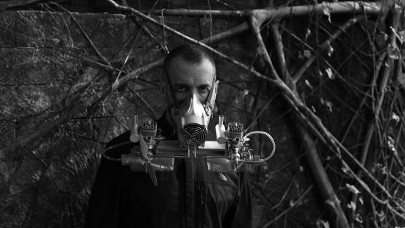 AUTHOR & PUNISHER partage un dernier single de Nocturnal Birding