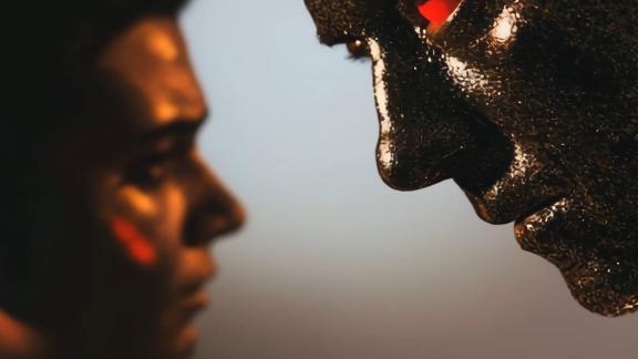 DEAR DEER partage un nouveau single et son clip futuriste