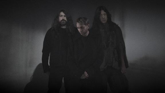 Tout le monde est débile : découvrez le nouveau single de HEALTH