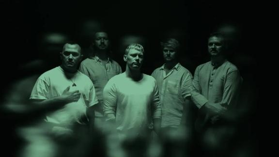 MØL partage un premier titre de son prochain album