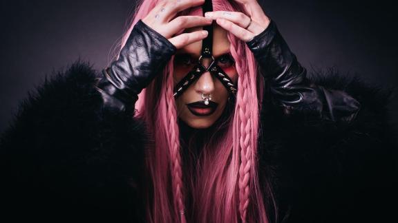 Bouh ! Frayle sort un clip pour sa revenge story