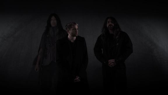 HEALTH durcit le ton avec son nouveau single