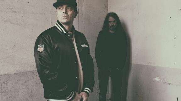 FAUXX invite le chanteur de KARRAS à prêcher