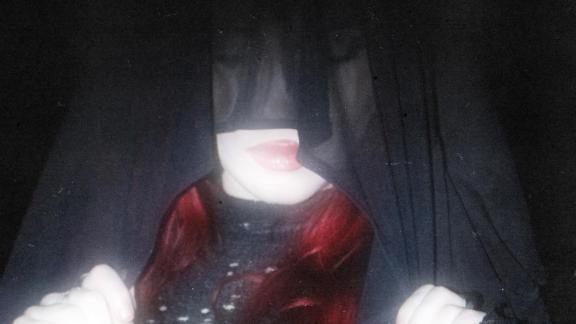 RAVEN NUMAN reprend NINE INCH NAILS