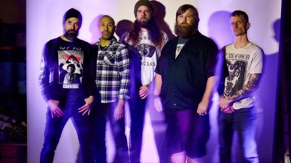 NEW MISERABLE EXPERIENCE propose une parenthèse introspective avec le titre Ataraxia