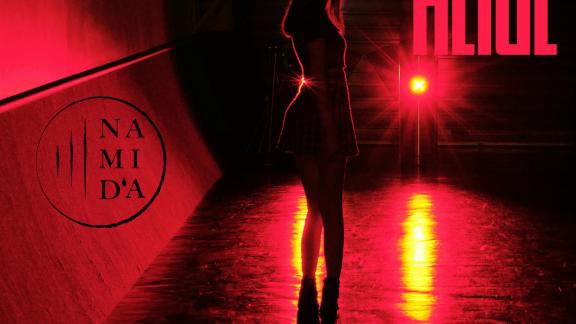 NAMID'A sort le single Alice