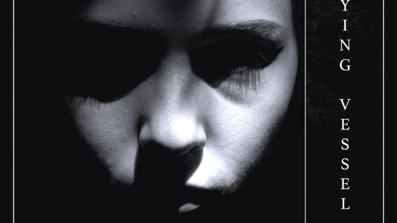 CRYING VESSEL nous invite à un rituel ténébreux dans les bois avec Bound in Mystery