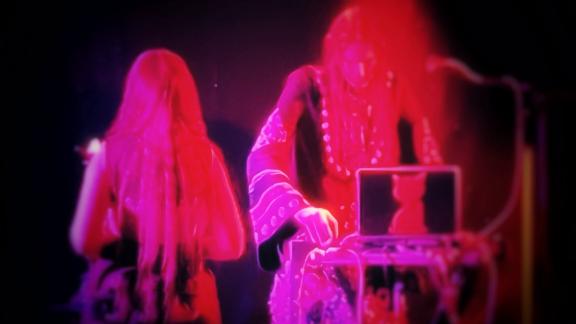TANGERINECAT nous propose un rituel live