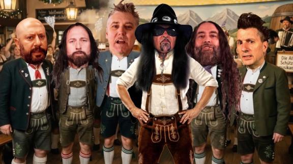MINISTRY partage un clip subtil et élégant pour We Hate