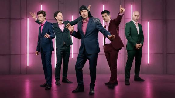 LAIBACH sort un clip à l'esthétique ravagée pour Luigi Mangione