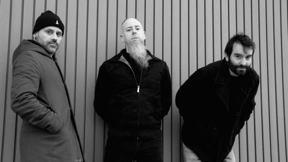 CLEGANE (doom grunge) sort le single Mutt