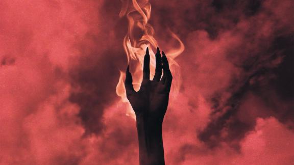 KONVENT présente son nouvel album avec un premier single hypnotique et écrasant
