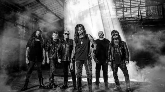 MINSITRY accompagne son dernier album d'un nouveau clip